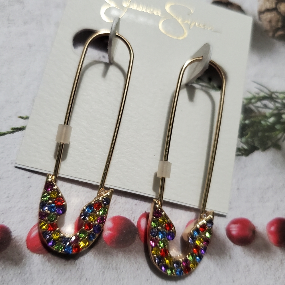 Jessica Simpson Safety Pin Earring - Picture 3 of 4